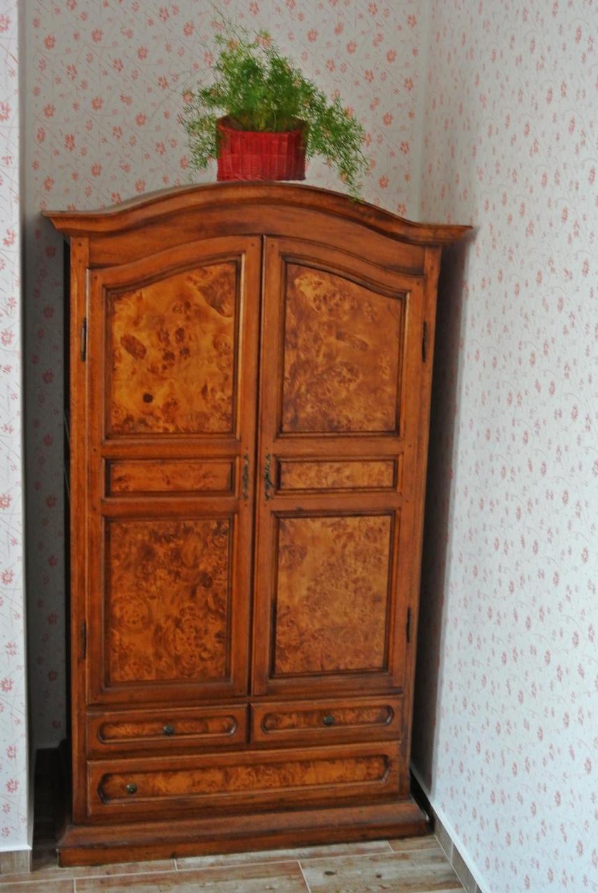 Restaurace A Penzion Ubrousku Prostri Se Nova Bystrice Ngoại thất bức ảnh